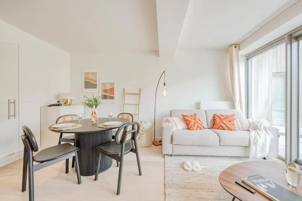 Amazing Studio Near The Sea Ostend Apartment